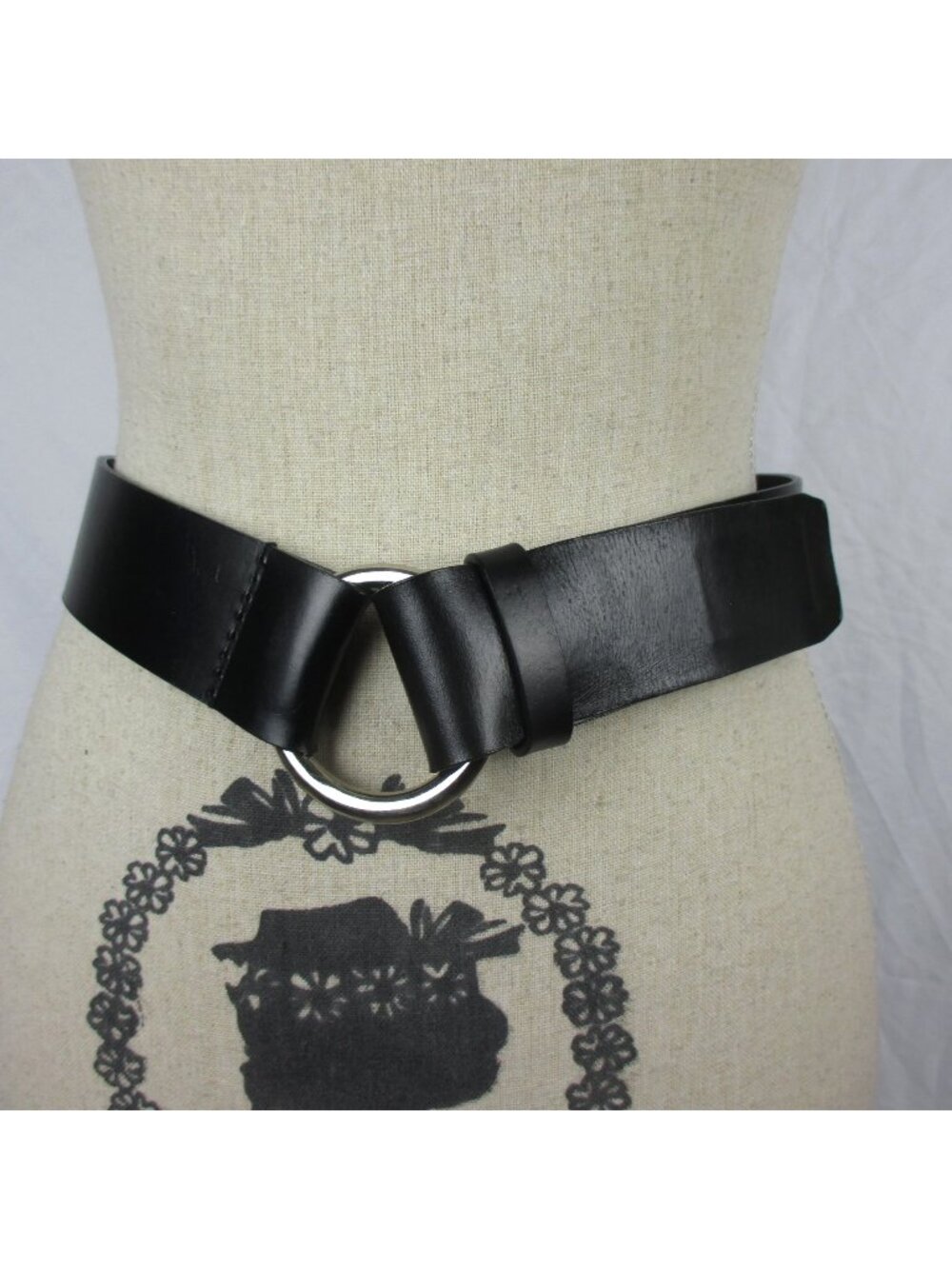 Nine West Italian Leather Black Belt With Silver Ring Buckle Size S Minimalist